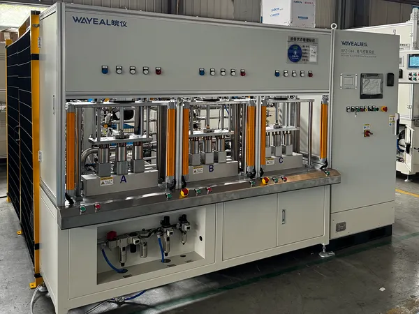Vacuum chamber helium leak detection system for Liquid cooling quick connectors, automotive solenoid valves, etc.